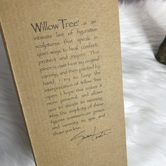 Willow Tree Promise Statue - Picture 5 of 11